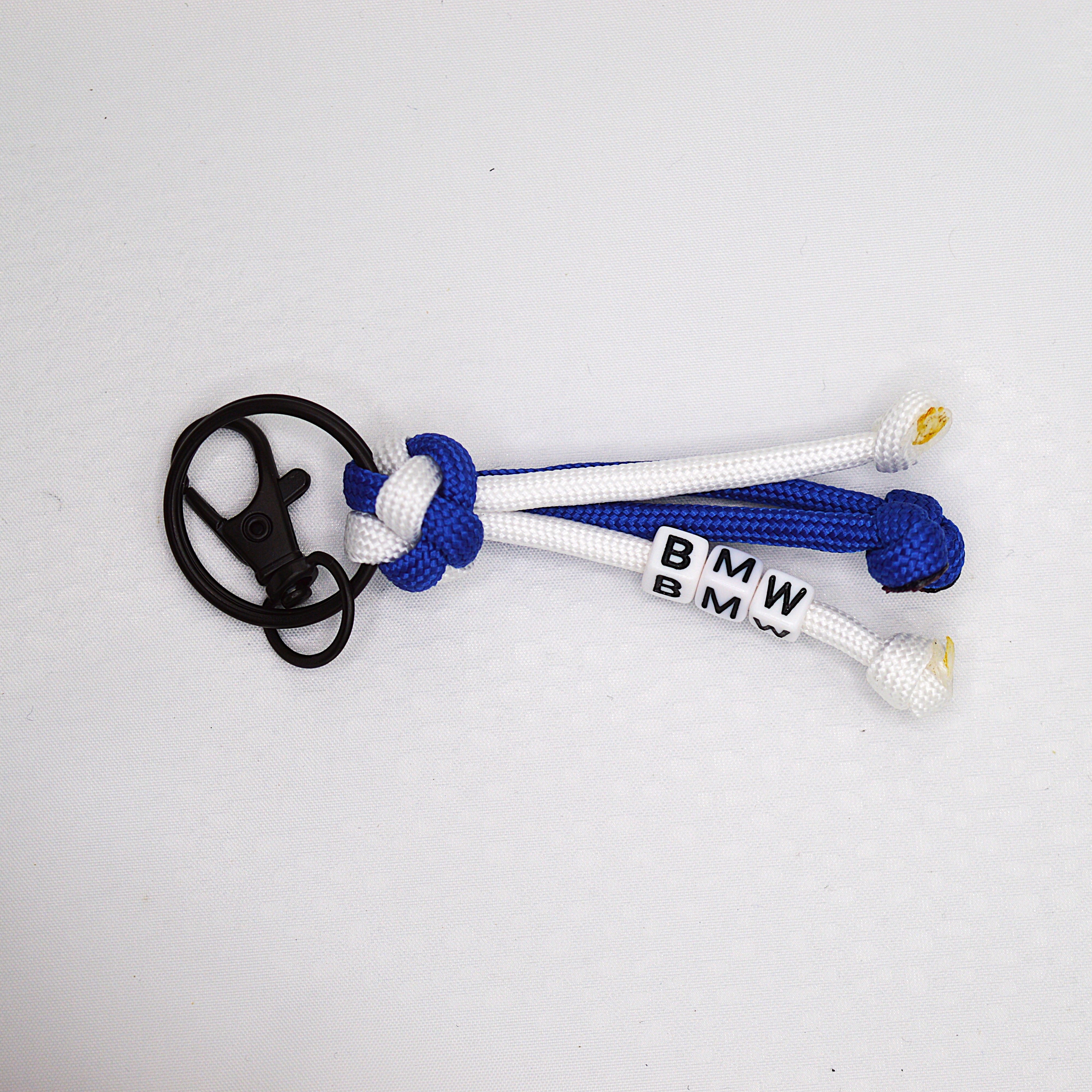 Paracord Schlüsselanhänger in Weiß-Blau mit Karabiner