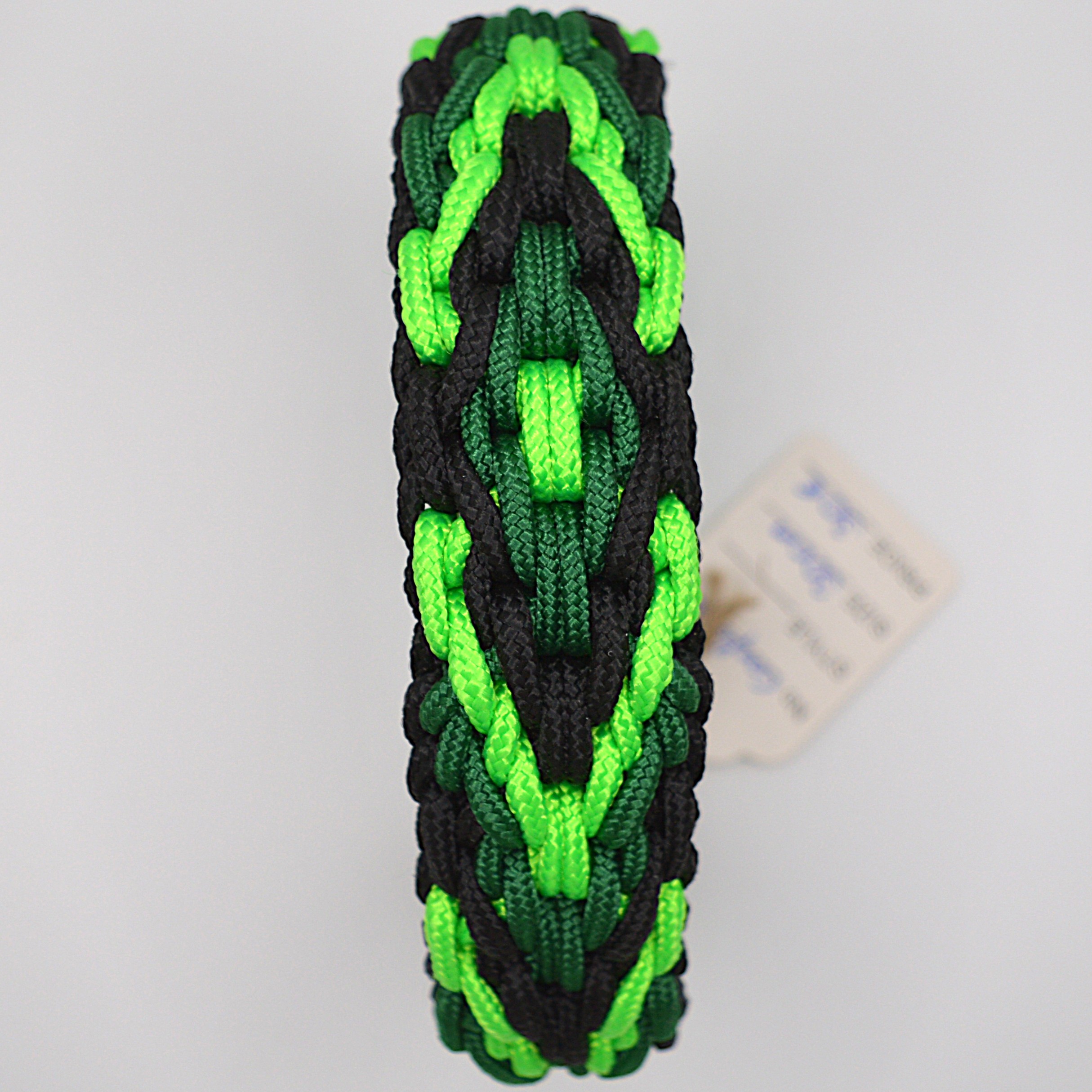 Hundehalsband handgemacht aus Paracord Confusion in Grün