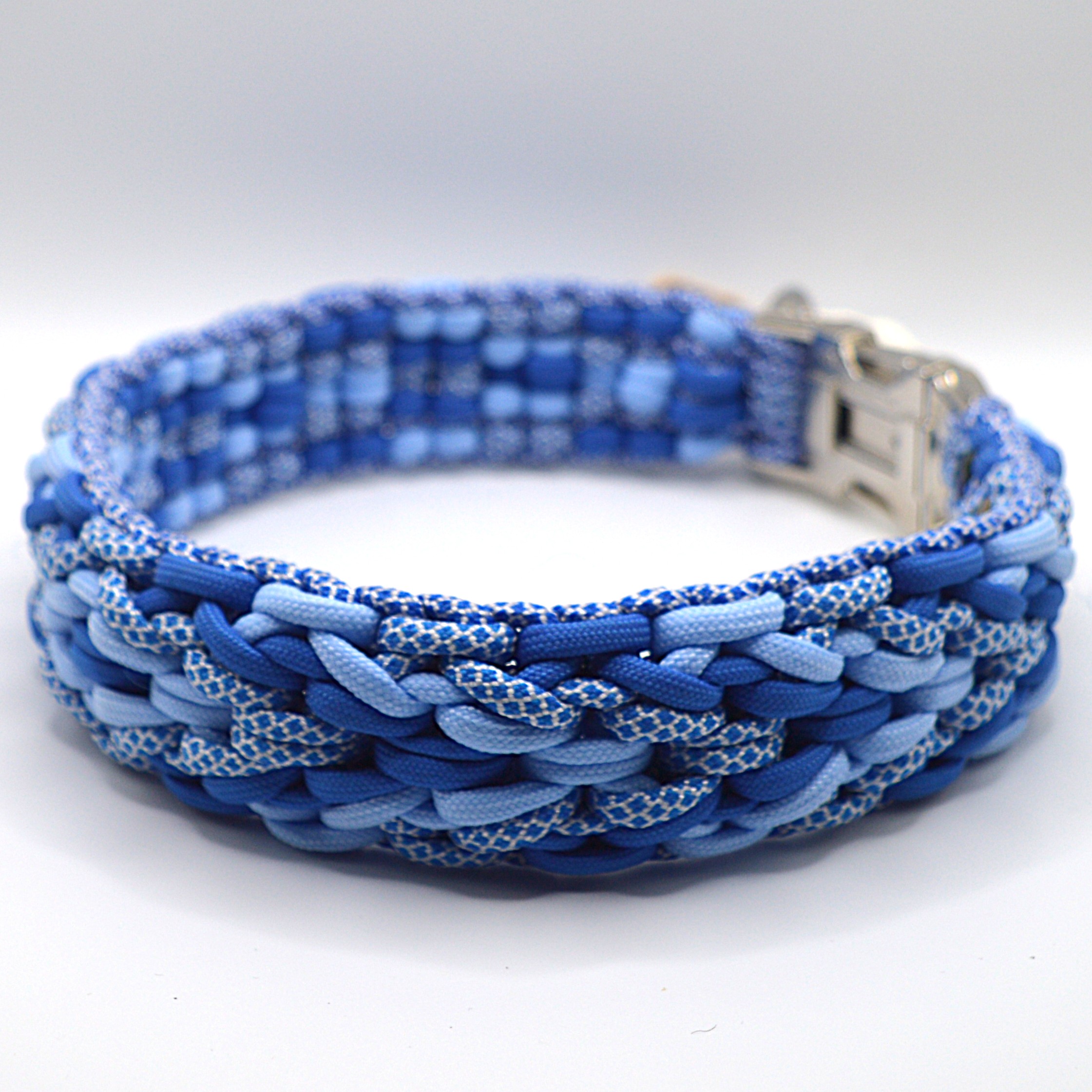 Paracord Hundehalsband Confusion in Blau