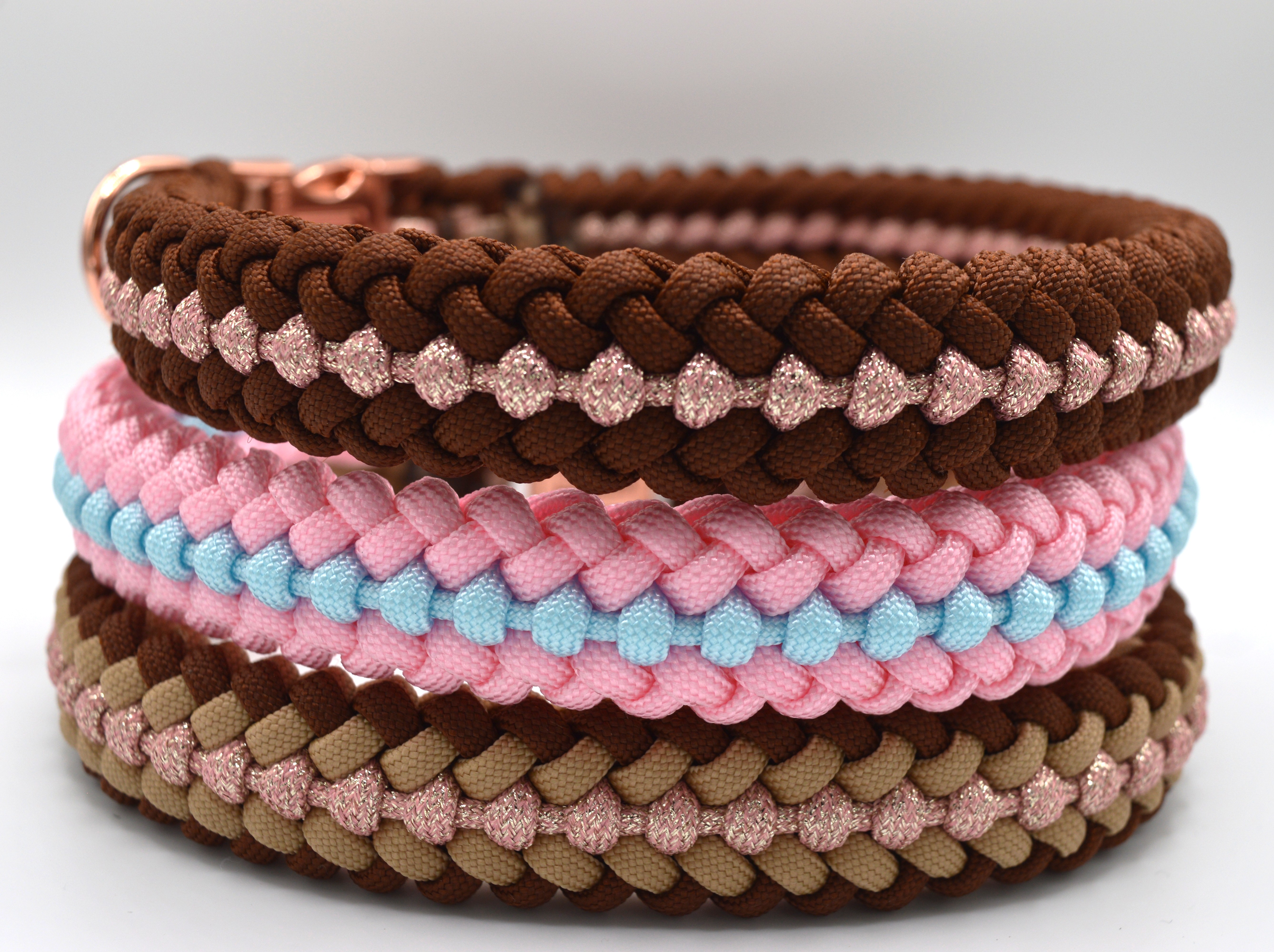 Handgemachtes Paracord Hundehalsband