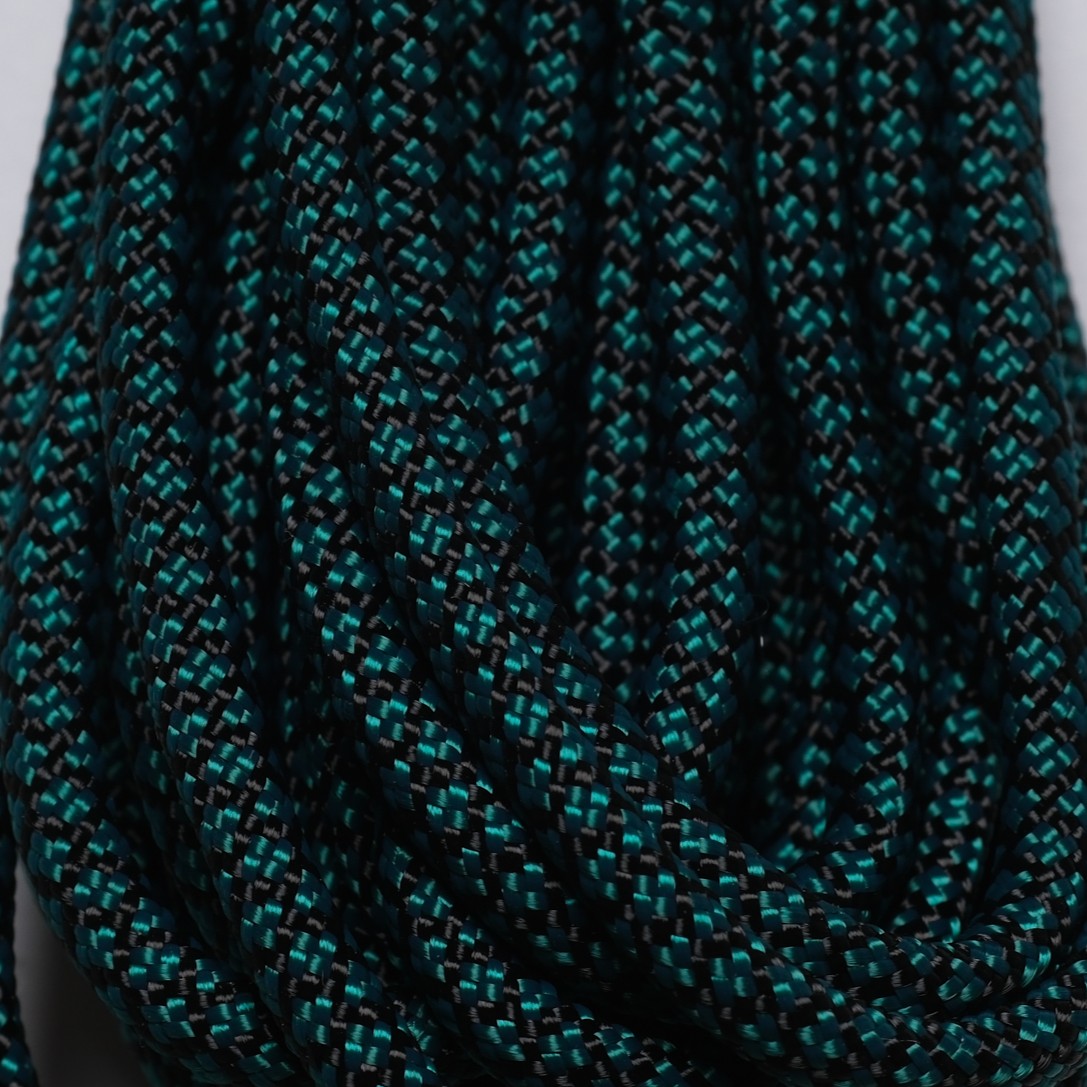 260 - Black & Green Diamonds